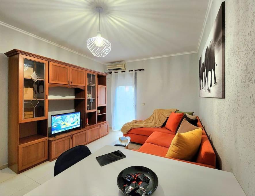 شقة One Bd Flat Near Center With 24H Self Check In تيرانا المظهر الخارجي الصورة